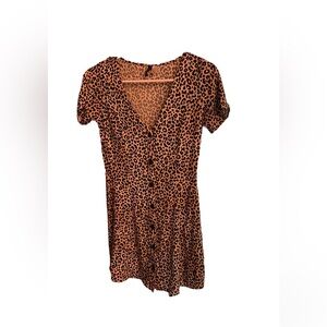 Divided by H&M cheetah mini dress full  button down, size 2 EUC